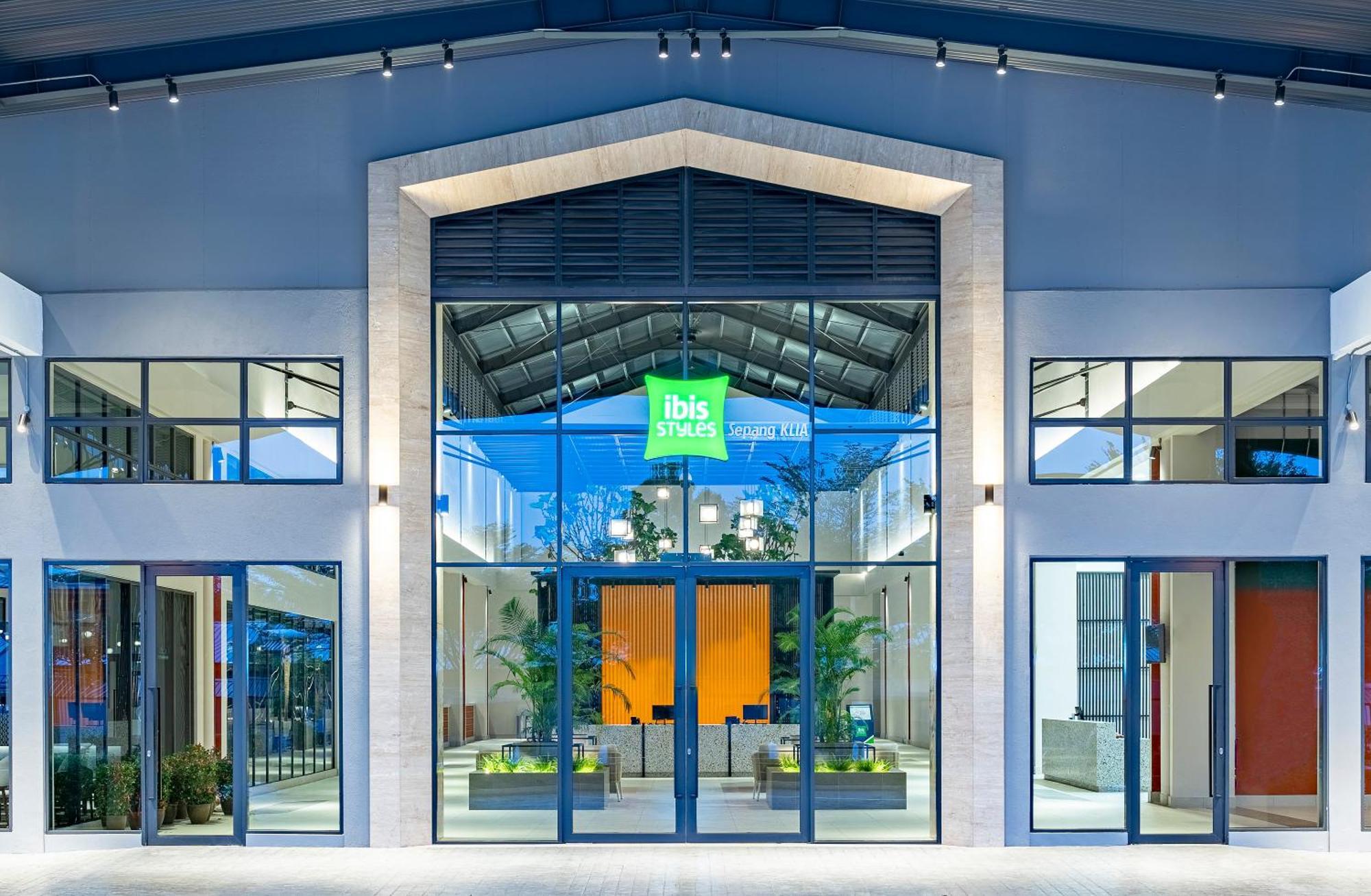 Hotel Ibis Styles Sepang Klia Extérieur photo